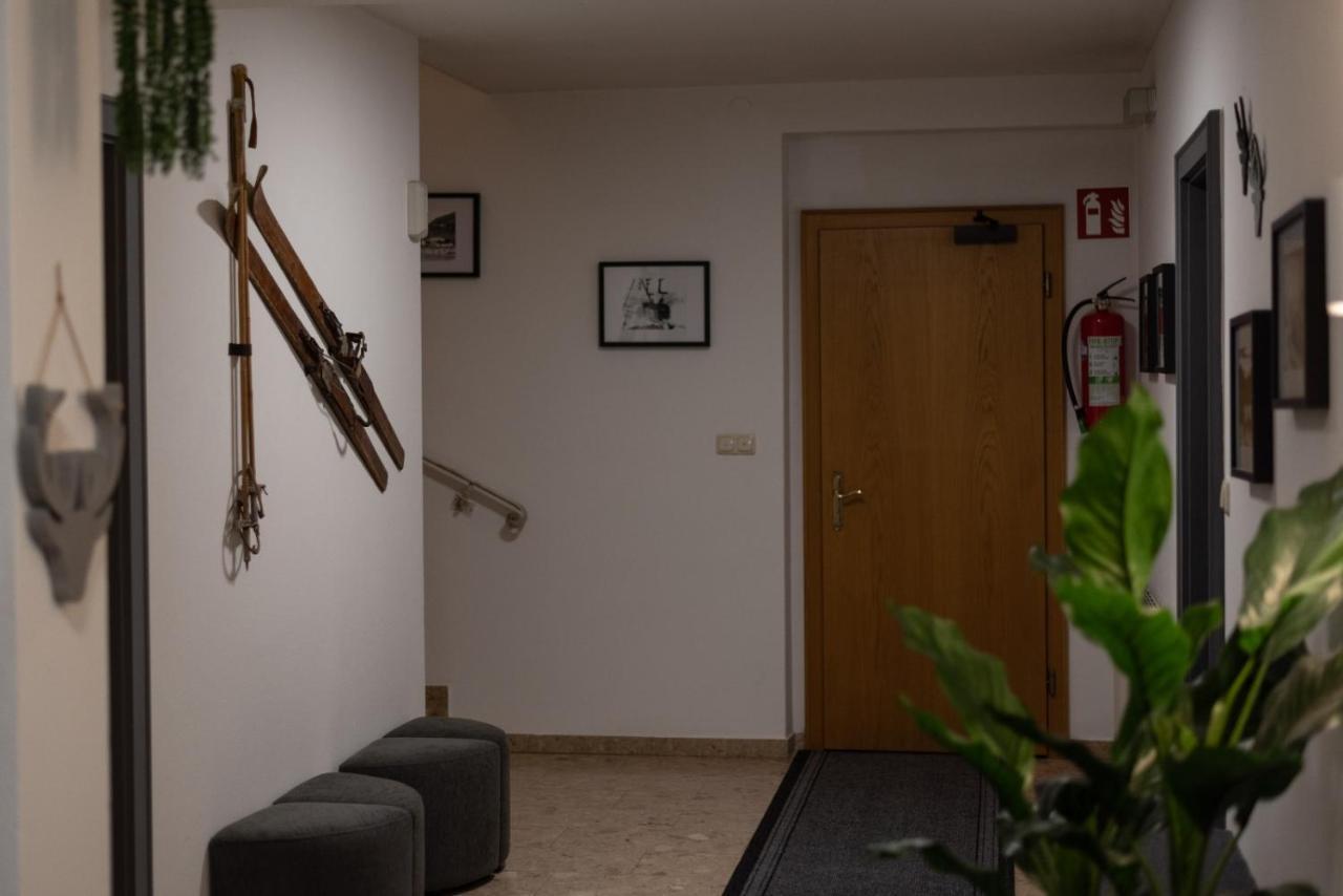 צל-אם-זי Otilia Apartment מראה חיצוני תמונה